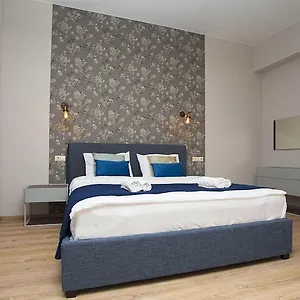 Wehost-apartment Next To The Dry Bridge. Апартаменты Тбилиси